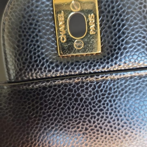 CHANEL 2011 Timeless Maxi Jumbo shoulder bag - Picture 7 of 13